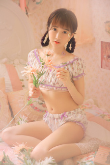 米色弟弟